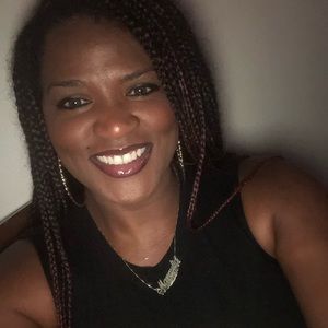 Meet your Posher, Marqulia